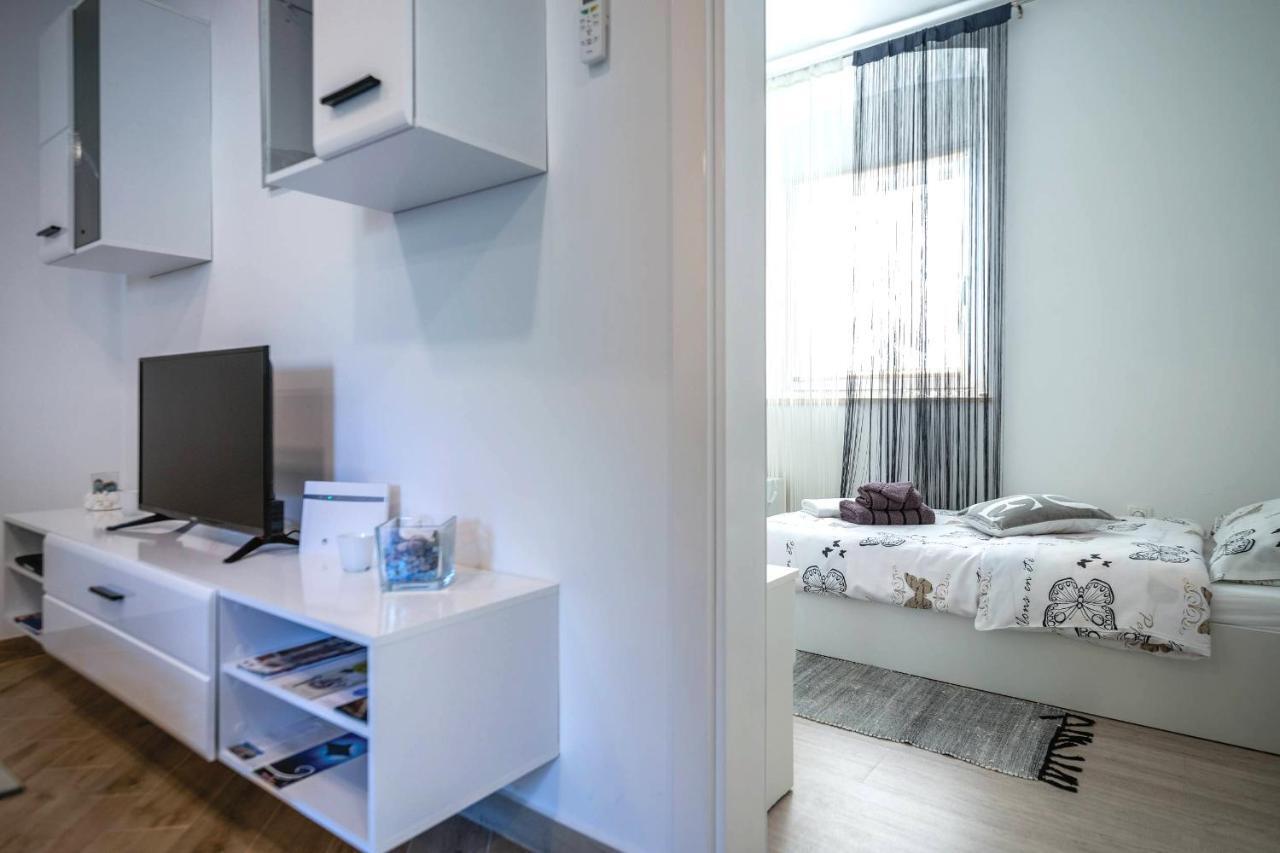 Apartment Petra Pula Ngoại thất bức ảnh